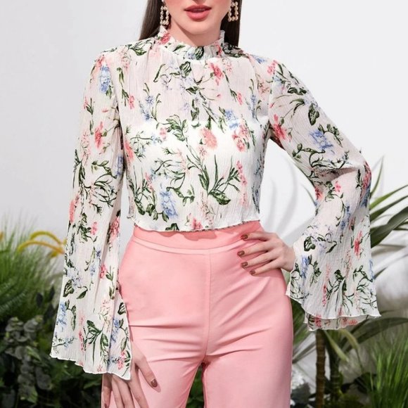 . Tops - Floral print long sleeved blouses